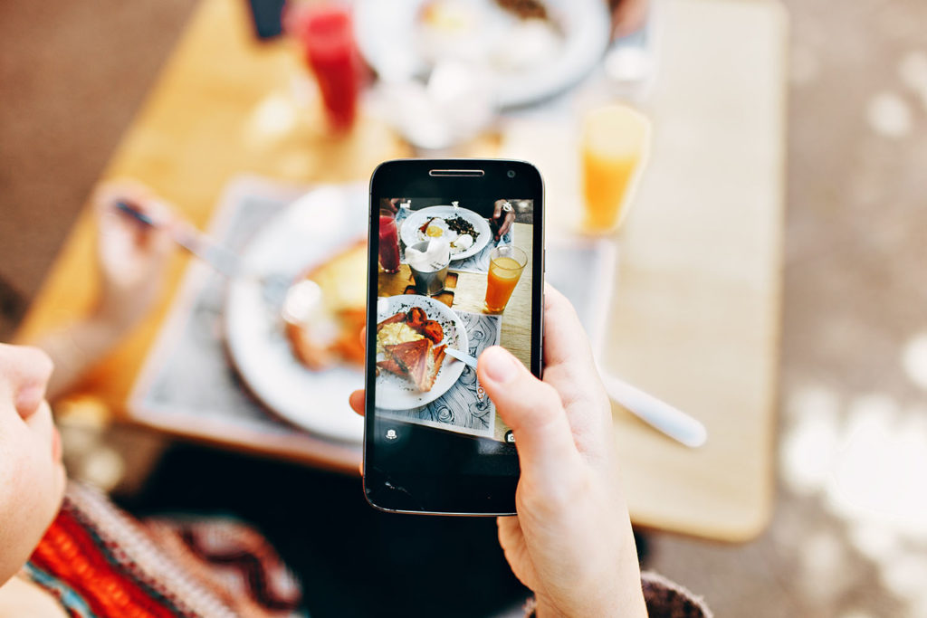 food-and-social-media